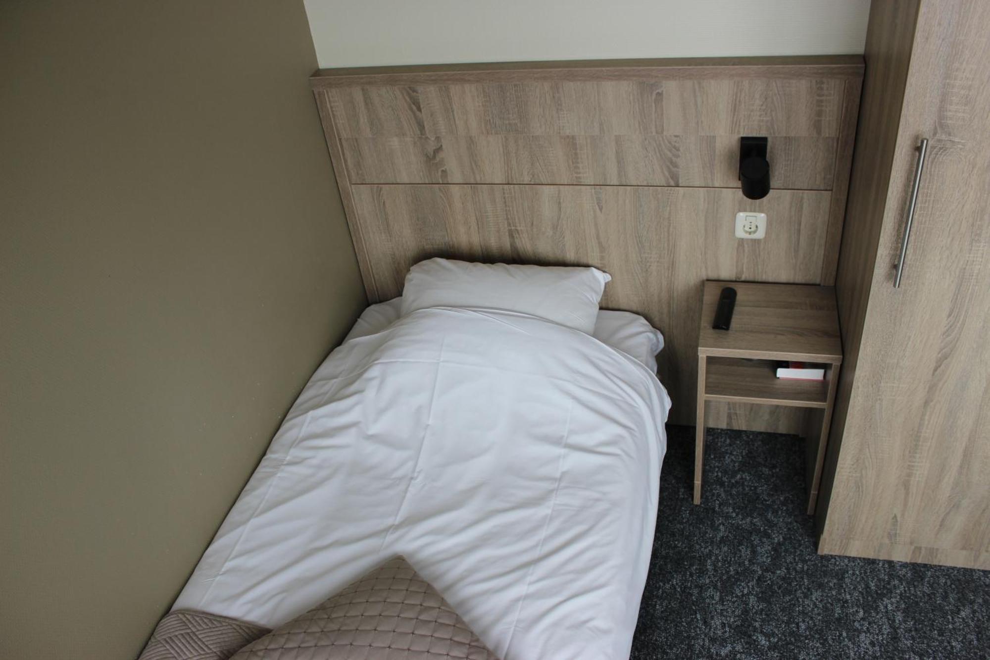 בורן Hotel "De Klok" מראה חיצוני תמונה
